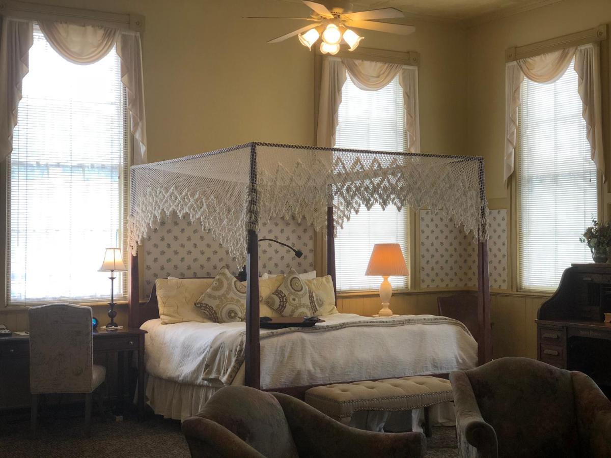 King or Queen Suite